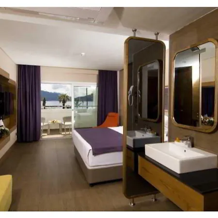 Casa De Maris & Adult Only 16 מלון 5*