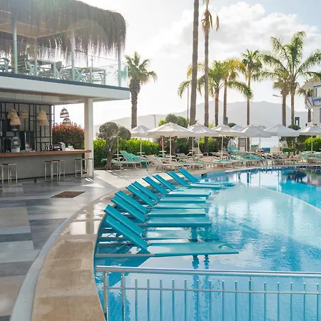 Casa De Maris & Adult Only 16 Hotel 5*